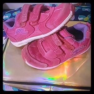 Toddler girls striderite sneakers